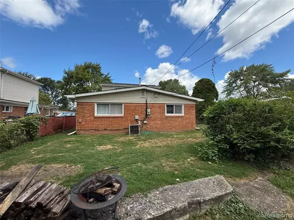 Madison Heights, MI 48071,1598 Dulong Avenue