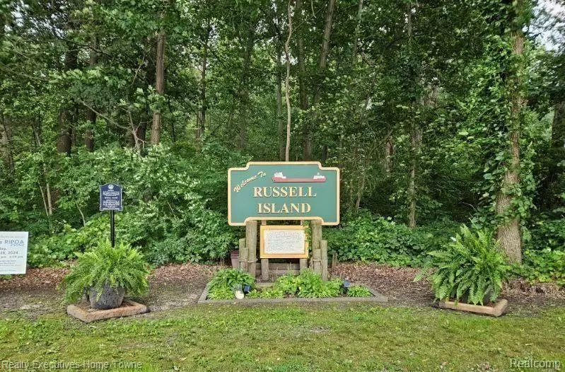 304 Kama Court, Clay, MI 48001