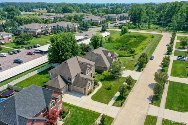 Harrison Township, MI,39122 Nautical Lane