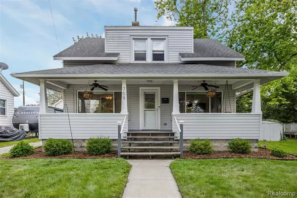 Howell, MI 48843,709 E Clinton Street