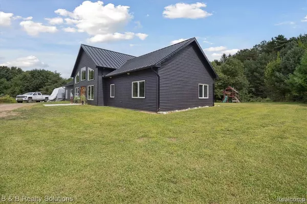 Imlay City, MI 48444,6318 Clear Lake Road