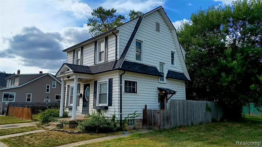 126 Clinton Street, Wyandotte, MI 48192