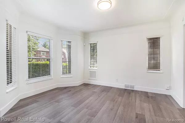 Detroit, MI 48219,16777 Kentfield Street