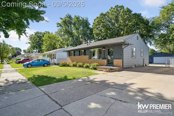 Saint Clair Shores, MI 48082,22836 Socia Street