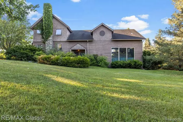 7783 Fischers Way,  Dexter,  MI 48130