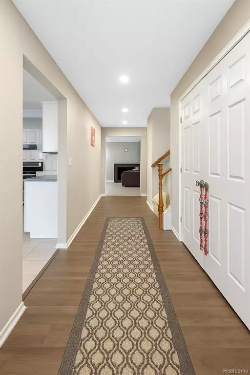 Troy, MI 48085,2939 Santia Drive