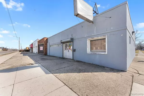 Detroit, MI 48228,19647 JOY Road