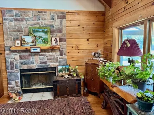 Howell, MI 48843,5748 W Coon Lake Road