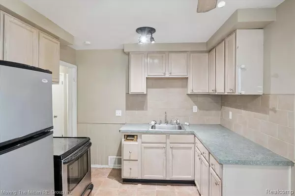 Inkster, MI 48141,26723 W Hills Drive