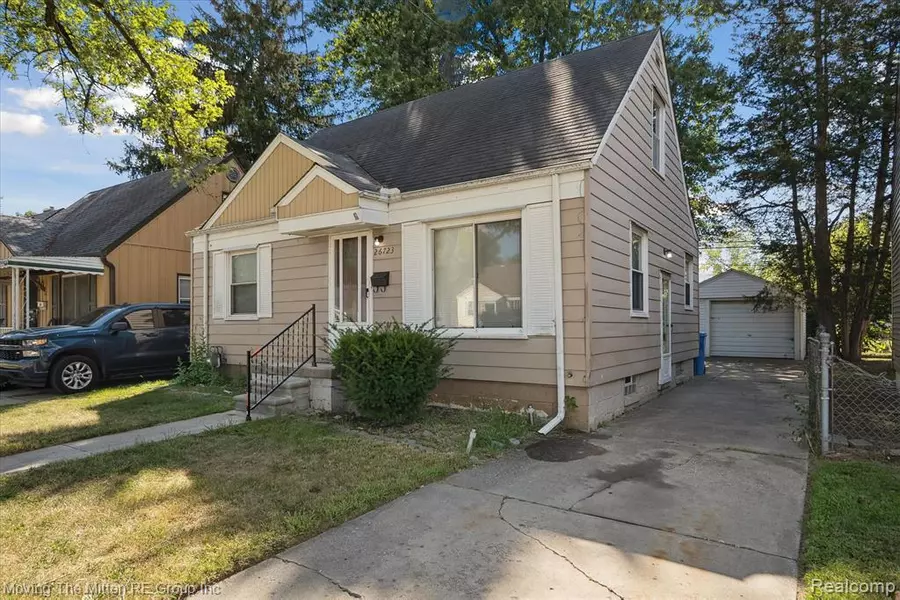 26723 W Hills Drive, Inkster, MI 48141