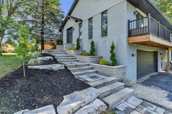 Waterford, MI 48329,3852 San Mateo Road