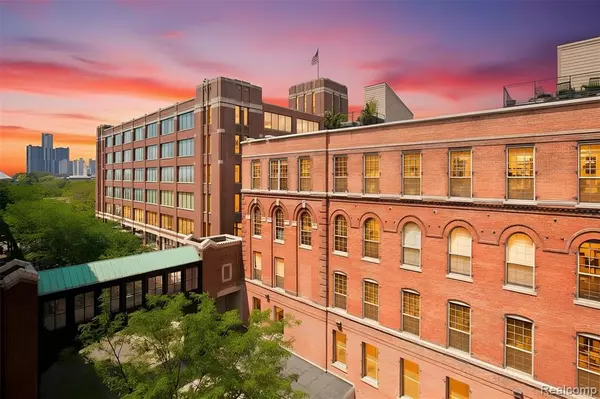 200 RIVER PLACE Drive, Detroit, MI 48207