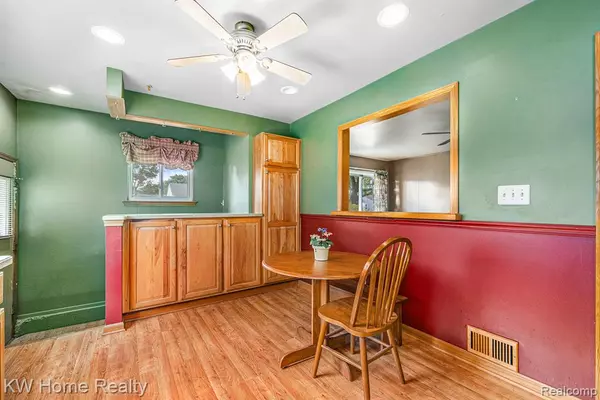 Garden City, MI,28614 Block Street