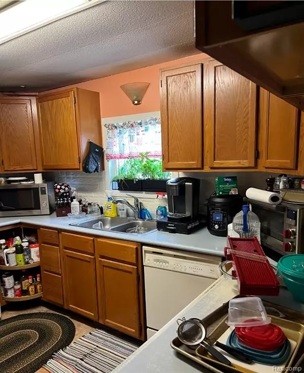 Marlette, MI 48453,6946 Clifford Road