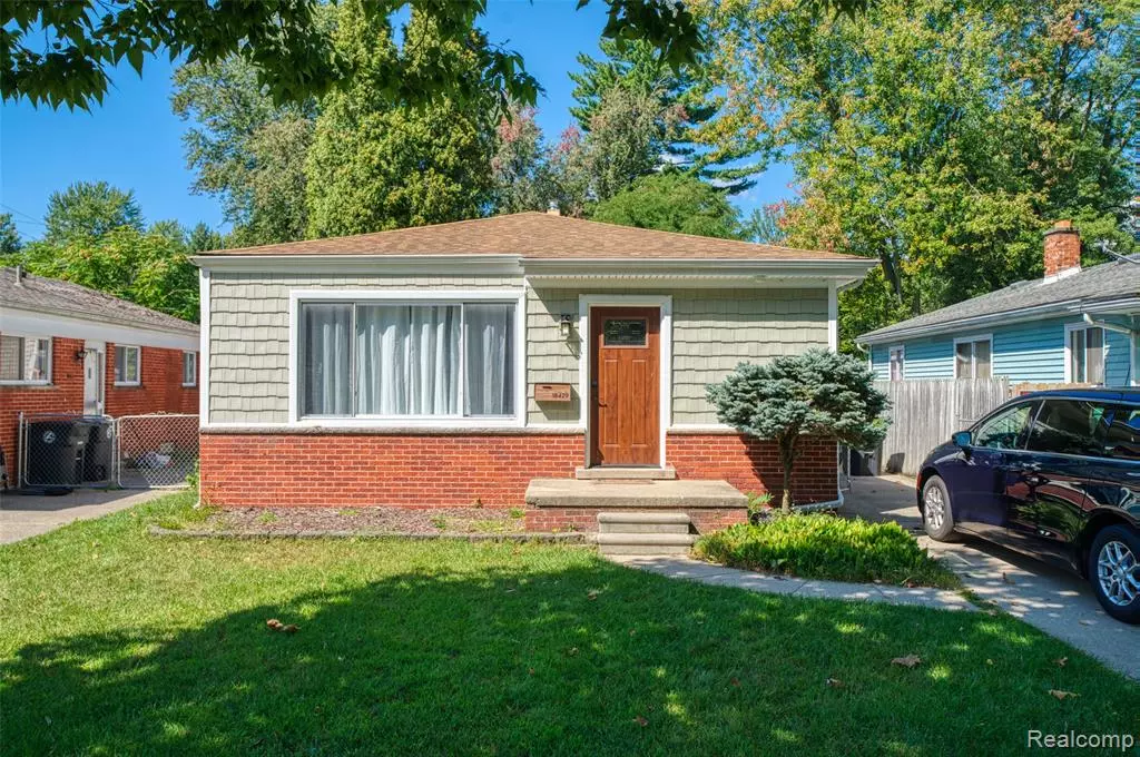 Livonia, MI 48152,18429 Gillman Street