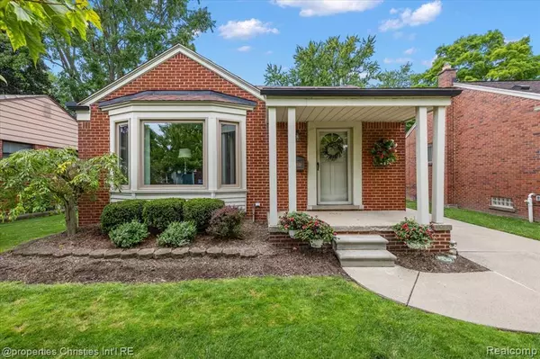Birmingham, MI 48009,1532 Cheltenham Road