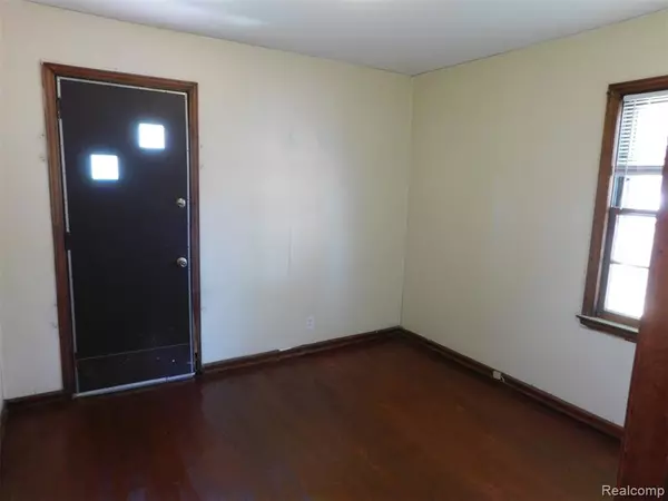 Detroit, MI 48234,8346 Sirron Street