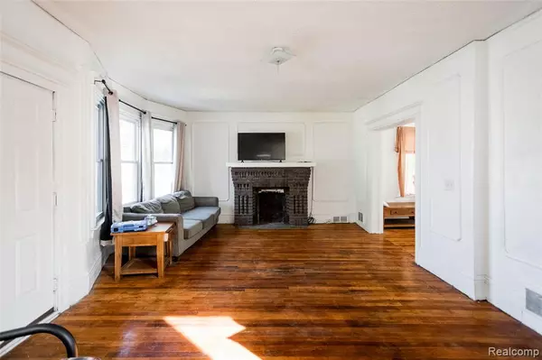 Detroit, MI 48211,1974 E Grand Boulevard