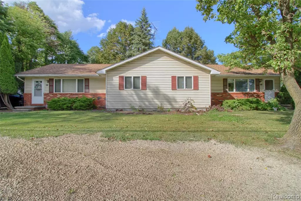 New Boston, MI 48164,600 Oakville Waltz Road