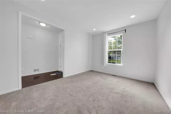 Wixom, MI 48393,3236 Curtis Street