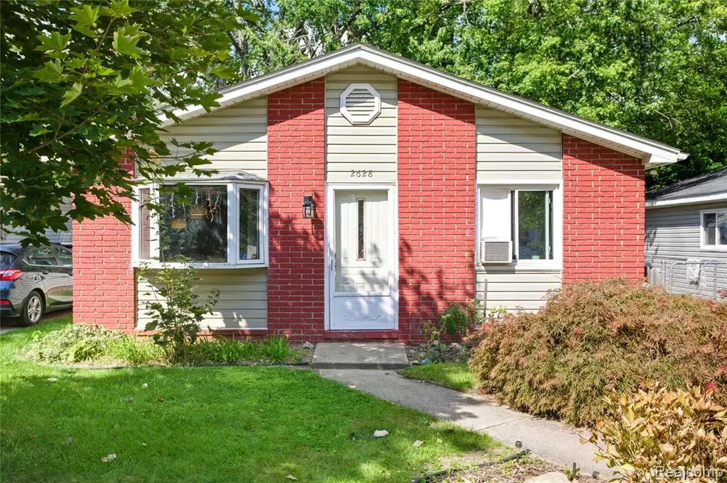 Waterford, MI 48328,2628 Sinclair Avenue