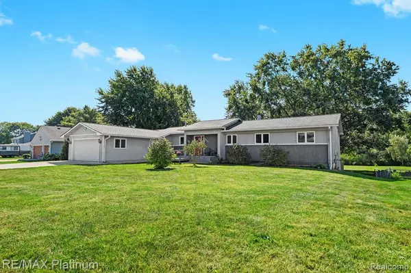 New Hudson, MI 48165,59191 Annah Drive