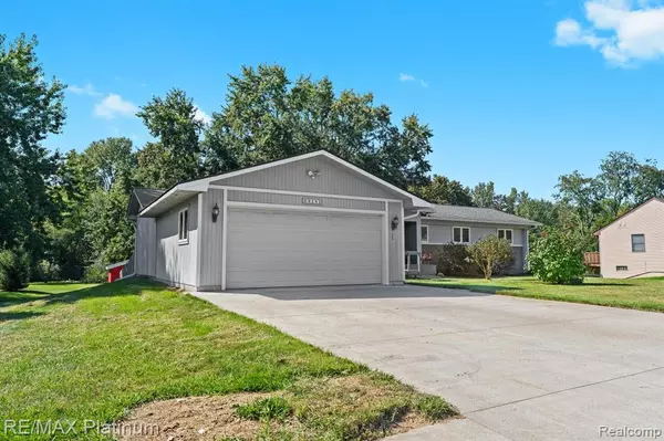 New Hudson, MI 48165,59191 Annah Drive
