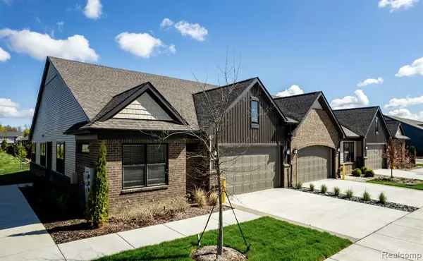 Bloomfield Hills, MI 48304,925 Heritage Drive