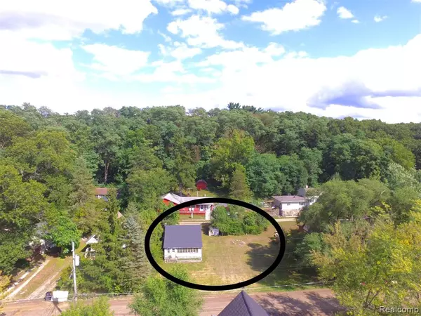 Pinckney, MI 48169,11317 Patterson Lake Drive