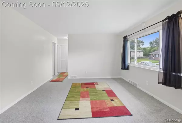 Inkster, MI 48141,28600 Oakwood Street