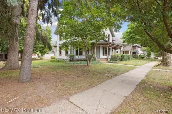 Marshall, MI 49068,126 W Hanover Street