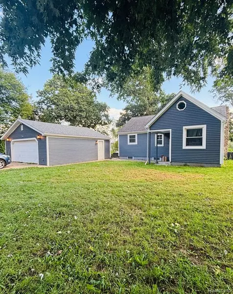 2259 Jackson Boulevard, Highland, MI 48356