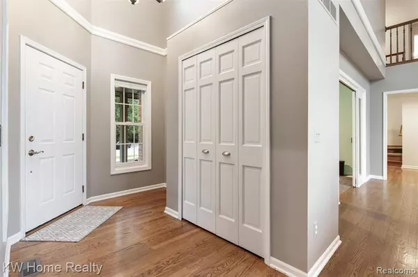 Commerce Twp, MI 48382,2188 Shire Court