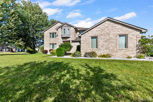 Shelby Twp, MI 48315,47630 Robins Nest Drive