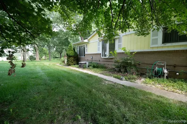 Pontiac, MI 48342,880 Bay Street