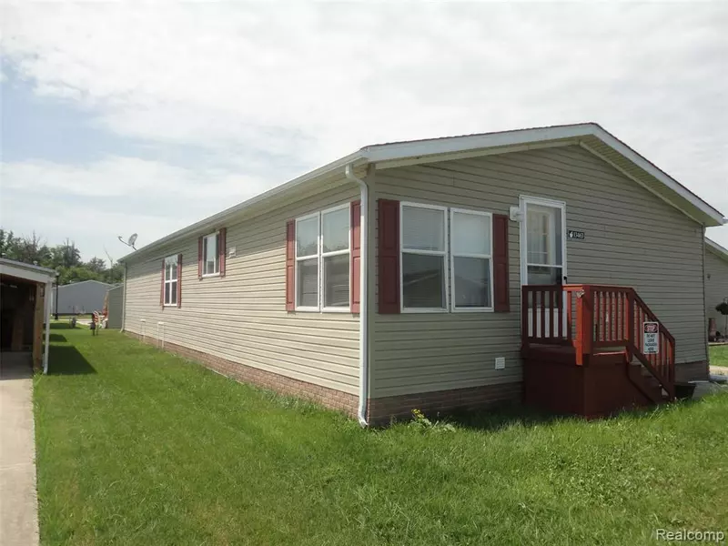 13463 Pear Street, Carleton, MI 48117
