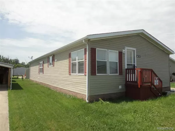 13463 Pear Street, Carleton, MI 48117