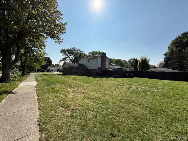 Livonia, MI 48154,14469 Bassett Street