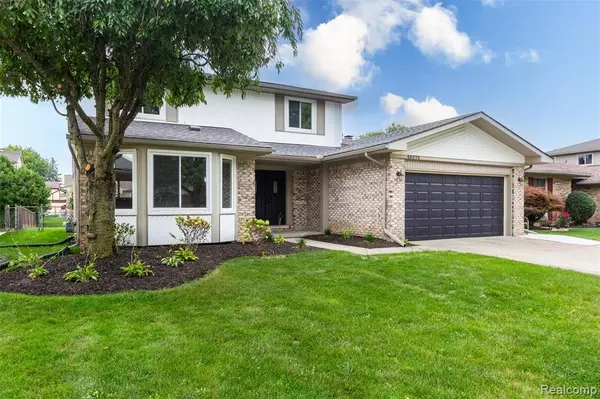 Macomb, MI 48044,46376 Meadow Lane