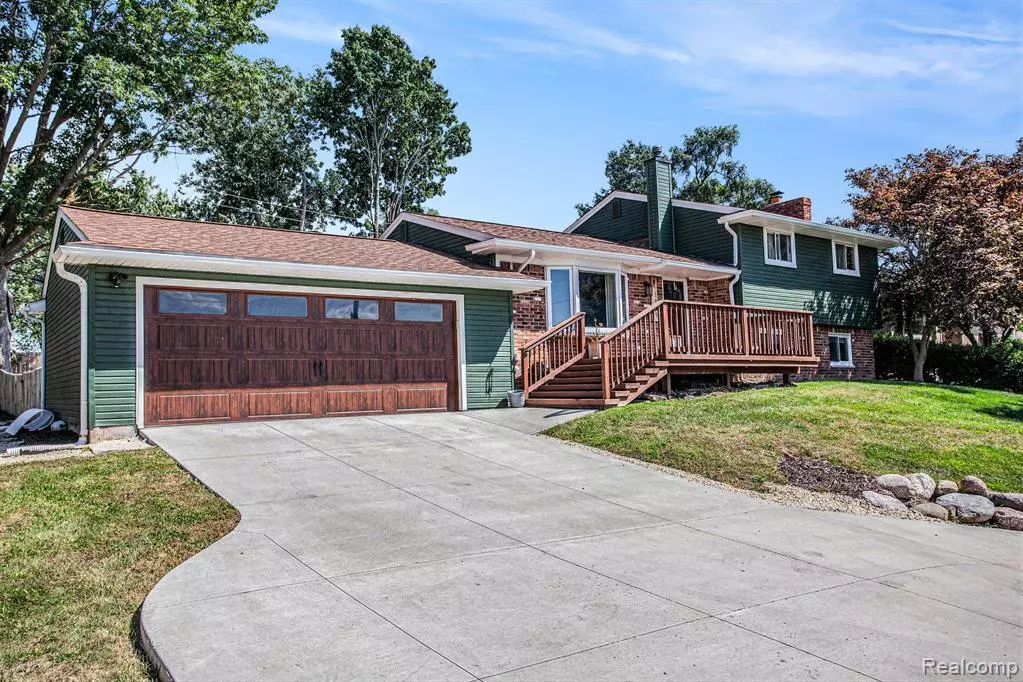 Waterford, MI 48328,1035 Wyman Drive