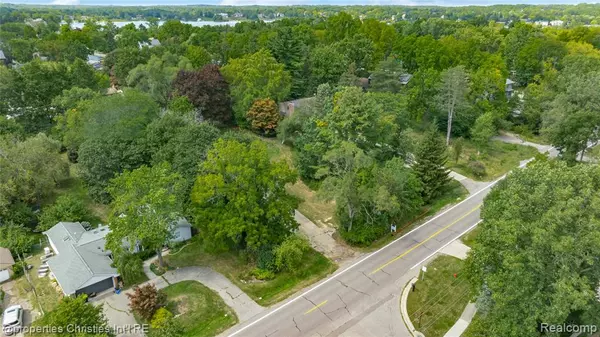 West Bloomfield, MI 48323,5620 Inkster Road