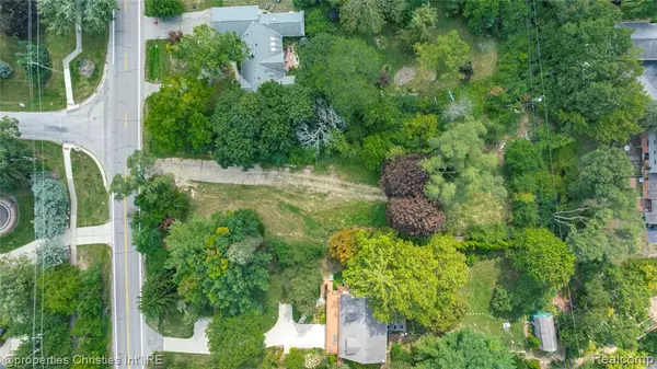 West Bloomfield, MI 48323,5620 Inkster Road