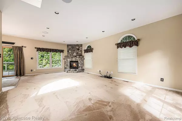 White Lake, MI 48383,6060 Rosewood Parkway