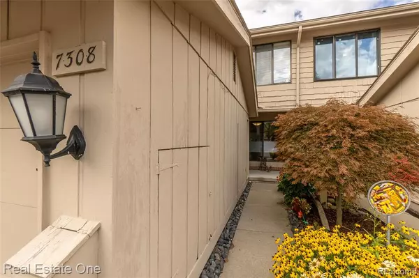 West Bloomfield, MI,7308 Creek View Circle
