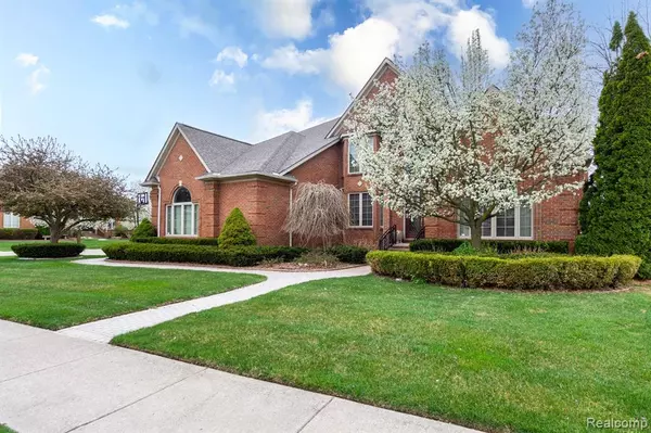 Shelby Twp, MI 48315,49759 Lakebridge Drive