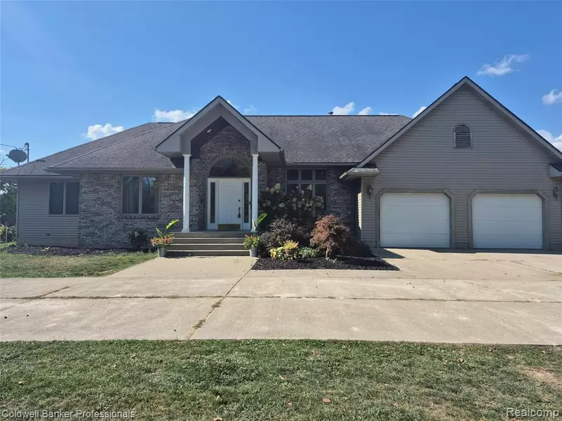 10310 Sharp Road, Swartz Creek, MI 48473