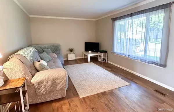 Commerce Twp, MI 48390,3165 Jennella Drive