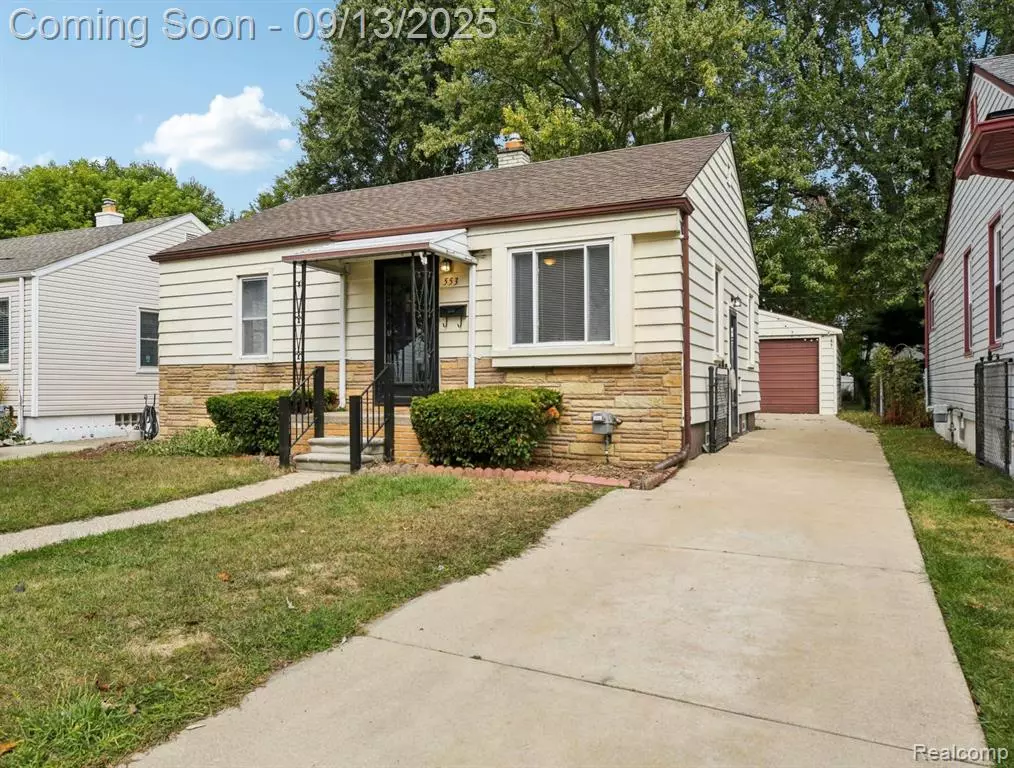 Hazel Park, MI 48030,553 E Annabelle Avenue