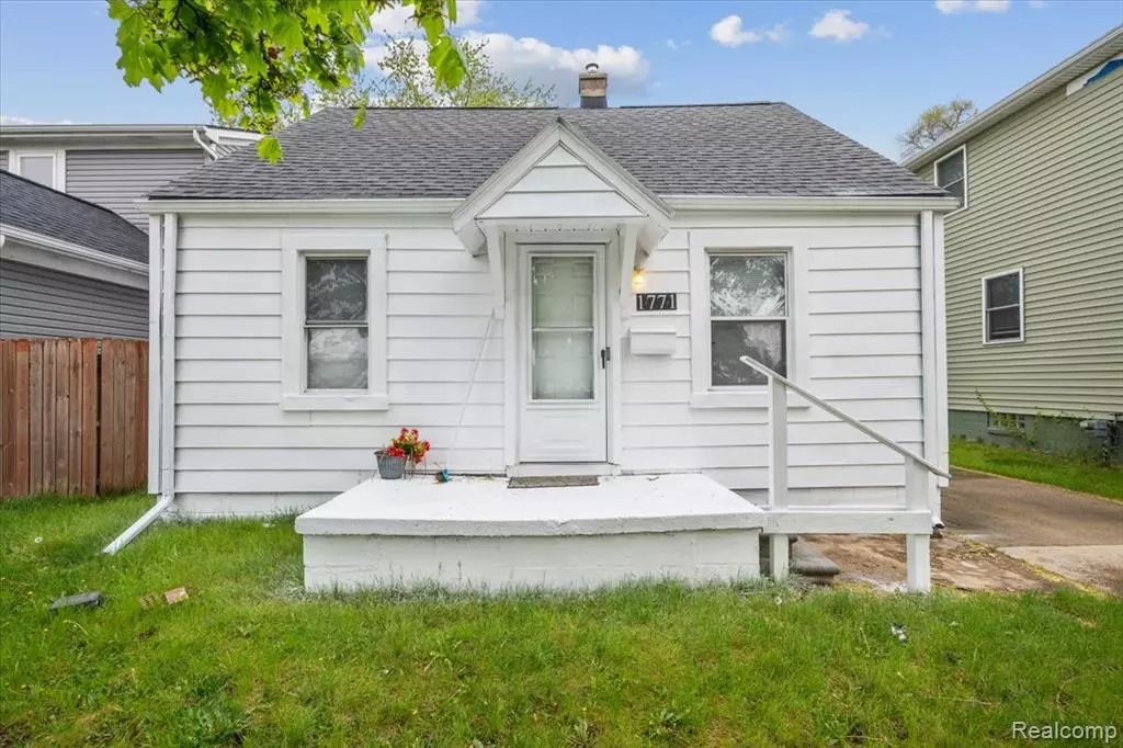 Hazel Park, MI 48030,1771 E George Avenue