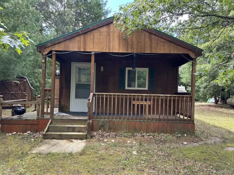 955 Aeronca Street, Luzerne, MI 48636